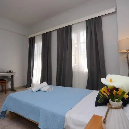 “Katerina'S Guest House” Kato Garouna Buitenkant foto