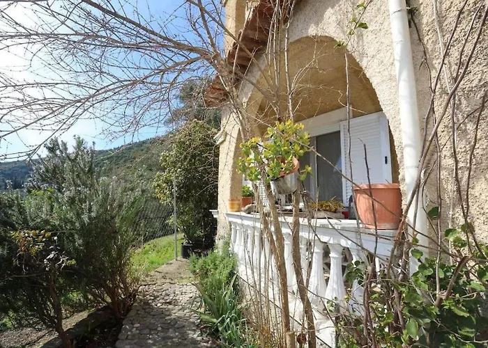“Katerina\'S Guest House”